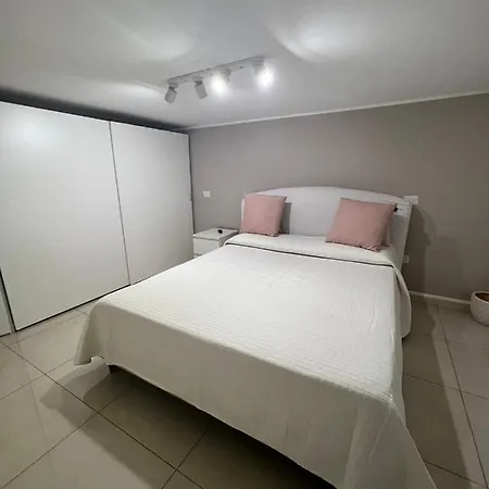 Apartment Life House *